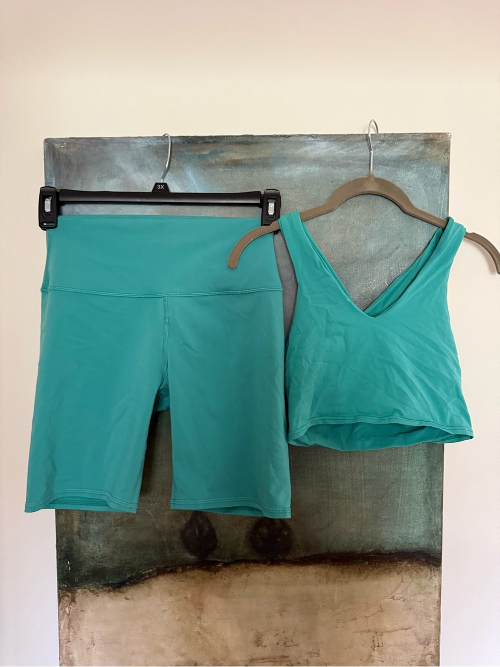 ALO Yoga Teal High-Rise Bike Shorts with V-Neck Crop Top